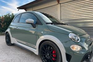 Abarth 695 70 anniversario