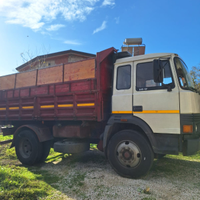 Iveco 135-17 Autocarro