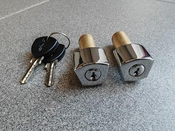 Coppia cilindretti porta Lancia Fulvia Coupè