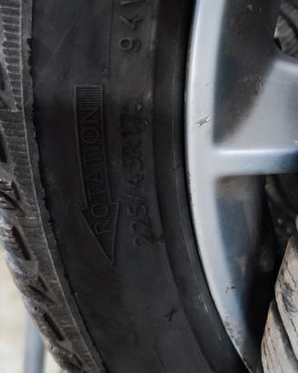 225/45-17 Michelin Alpin 5