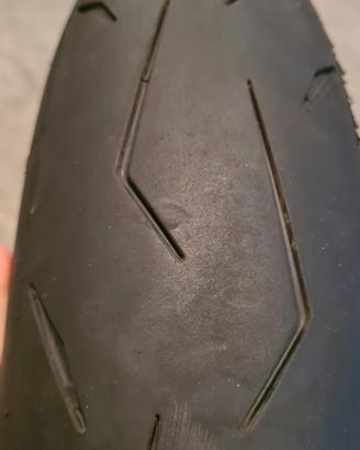 Pirelli Diablo Supercorsa BSB usata 120-70 ZR17