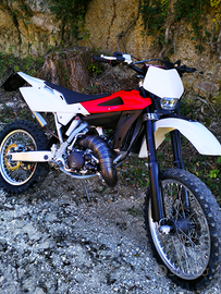 Moto Husqvarna WR CR 125 2T enduro cross targata