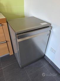 Lavastoviglie LG DF425HSS 14 coperti