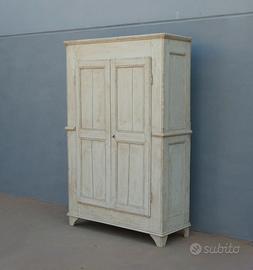 Antico armadio due ante laccato Shabby Chic, '800