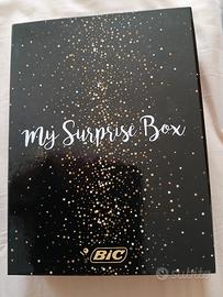 Cofanetto Penne Bic multicolor e quaderno appunti 