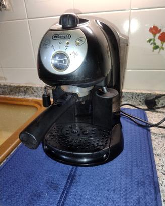 Macchina per Caffè espresso e Cappuccino DE LONGHI