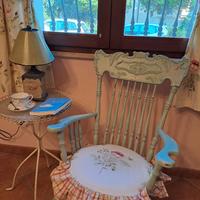 sedia a dondolo dei primi del 900 restaurata