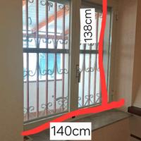 Finestra in Alluminio con Graticola in Ferro