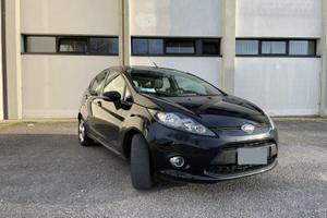 Ford Fiesta 1.4 TDCi 68 CV 2012 - neopatentati