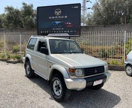 Mitsubishi Pajero 2.5 TDI Metal-top S. Select GLS