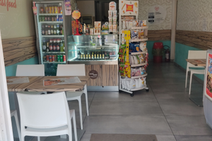 Bar e paninoteca in buono stato