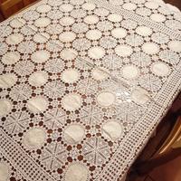 Copritavolo quadrato con 8 tovaglioli mis110x110