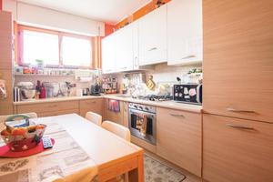 3 LOCALI A GARBAGNATE MILANESE