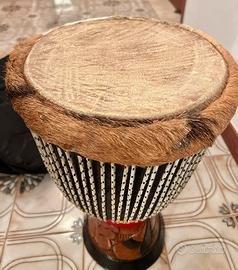 Djembe in legno completo di custodia