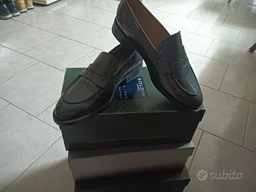 Mocassini donna grigio lucide pelle