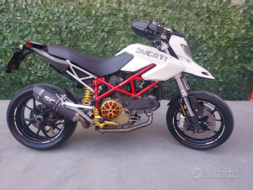 Ducati hypermotard 1100