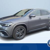 Mercedes-Benz GLA 250 E PLUG-IN HYBRID AUTOMA...