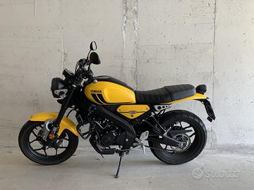 Yamaha xsr 125 gialla
