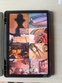 Samsung Tab S9 FE 128GB con vari accessori