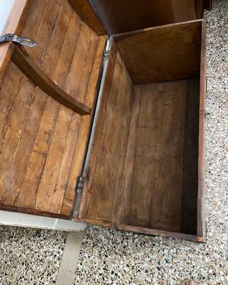 Baule in legno massiccio