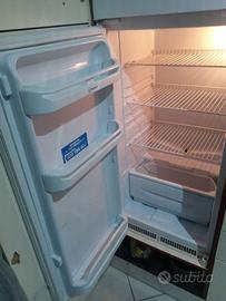 Frigorifero a incasso Indesit