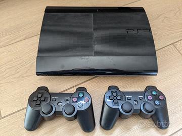 PlayStation PS3 Super Slim + 2 controller wireless