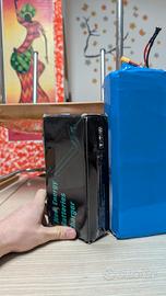 batteria litio 48v con caricabatteria 