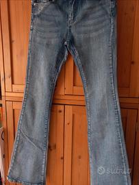 jeans a zampa