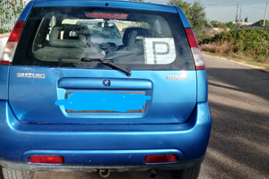 Suzuki ignis 2002