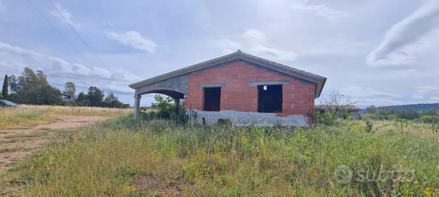 Casa nell'agro tra siniscola e la caletta