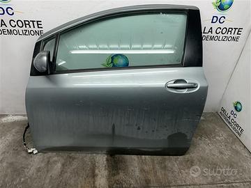 PORTIERA ANTERIORE SINISTRA TOYOTA Yaris Serie 670
