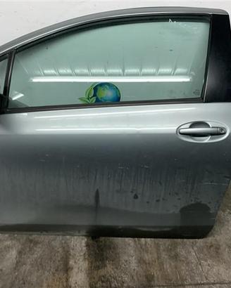 PORTIERA ANTERIORE SINISTRA TOYOTA Yaris Serie 670