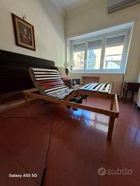 Letto da degenza elettrico in legno per anziani e