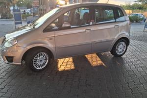 lancia musa 1.4 8v 
