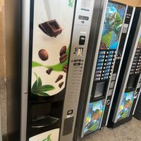 Distributore  caffe in grani e bevande calde