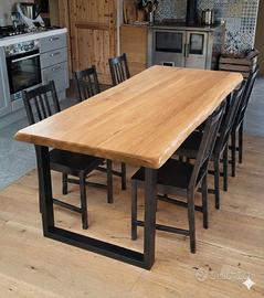 Tavolo in rovere massiccio 