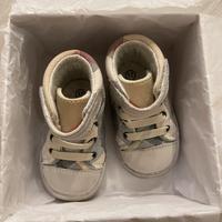 Scarpine Burberry in pelle