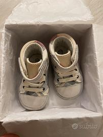 Scarpine Burberry in pelle