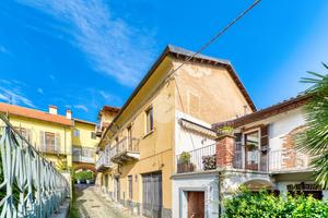 CASA SEMINDIPENDENTE A RIVOLI