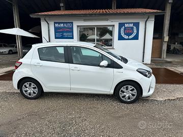 TOYOTA Yaris 1.5 Hybrid 5 porte Business ( AUTOCAR