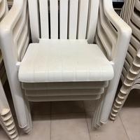 Sedie plastica bianche