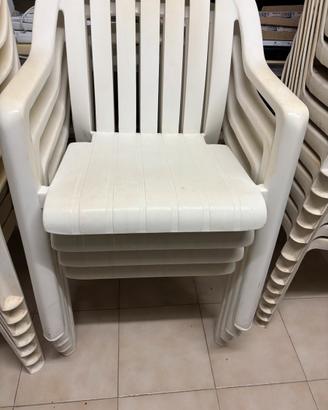 Sedie plastica bianche