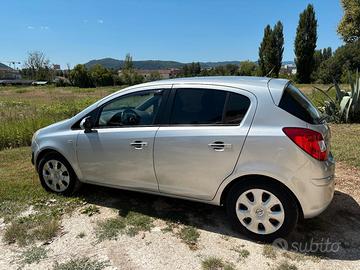 Opel Corsa D 2015 GPL 