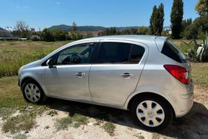 Opel Corsa D 2015 GPL 
