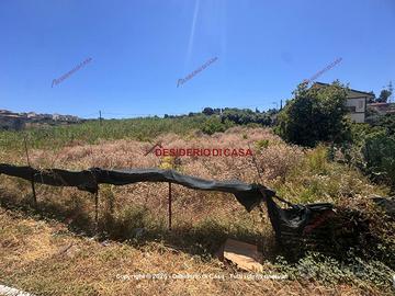 Terreno, Campofelice di Roccella.