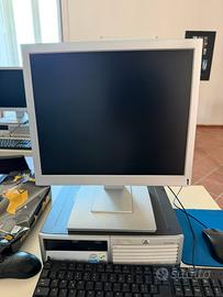 Monitor fujitsu regolabile