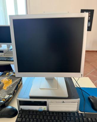 Monitor fujitsu regolabile