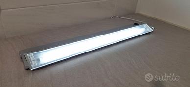 Lampada sottopensile a risparmio energetico