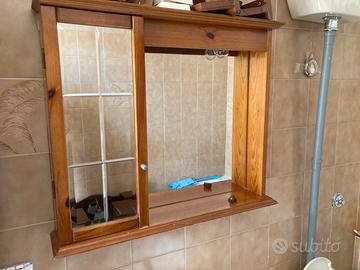 Mobile specchio + kit bagno e plafoniera in legno