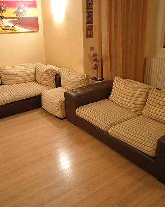 2 divani + pouf in vera pelle e stoffa di marca